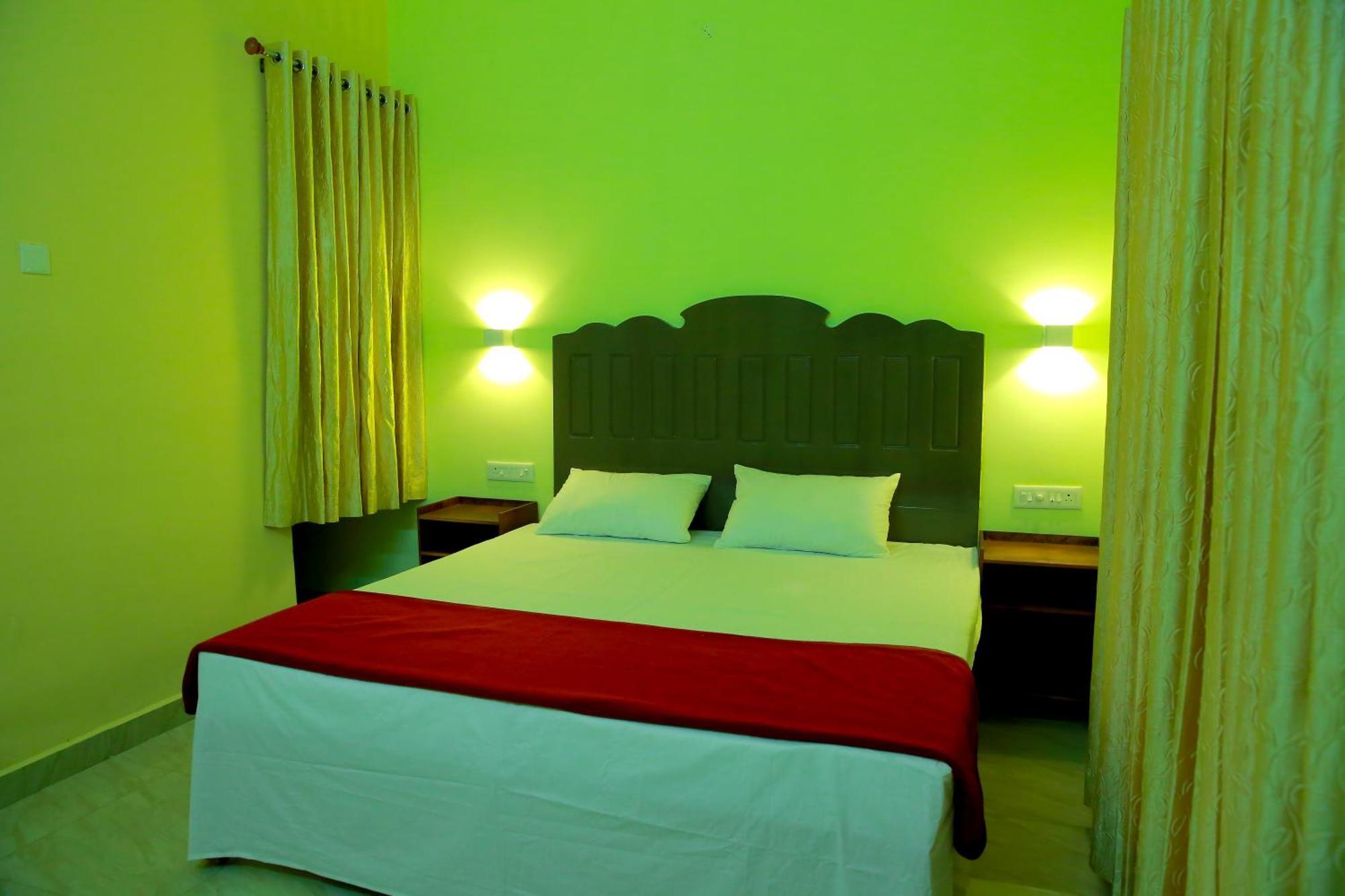 Snow Hills Resorts Thekkady Bagian luar foto